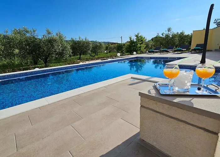 Umbra Et Sol Villa