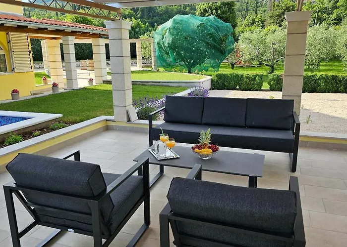 Umbra Et Sol Villa