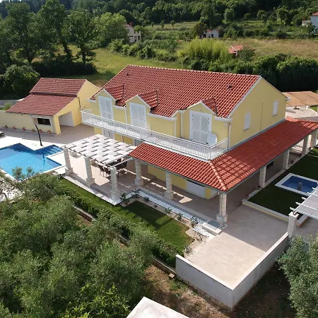 Villa Umbra Et Sol Gruda