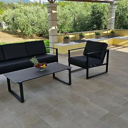 Umbra Et Sol * Gruda